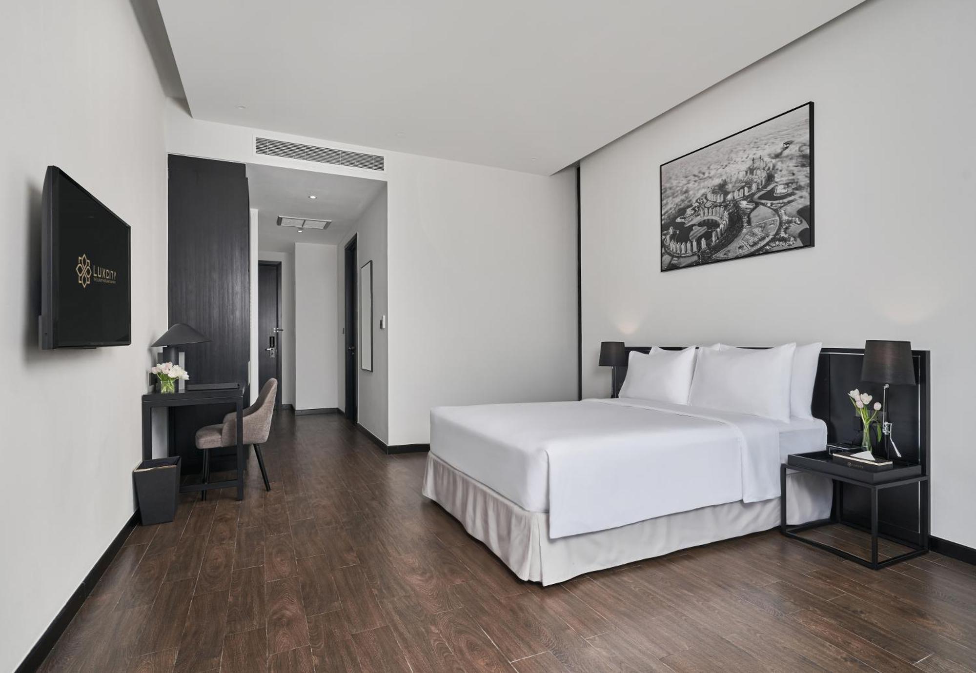 Luxcity Hotel & Apartment Phnom Penh Zewnętrze zdjęcie