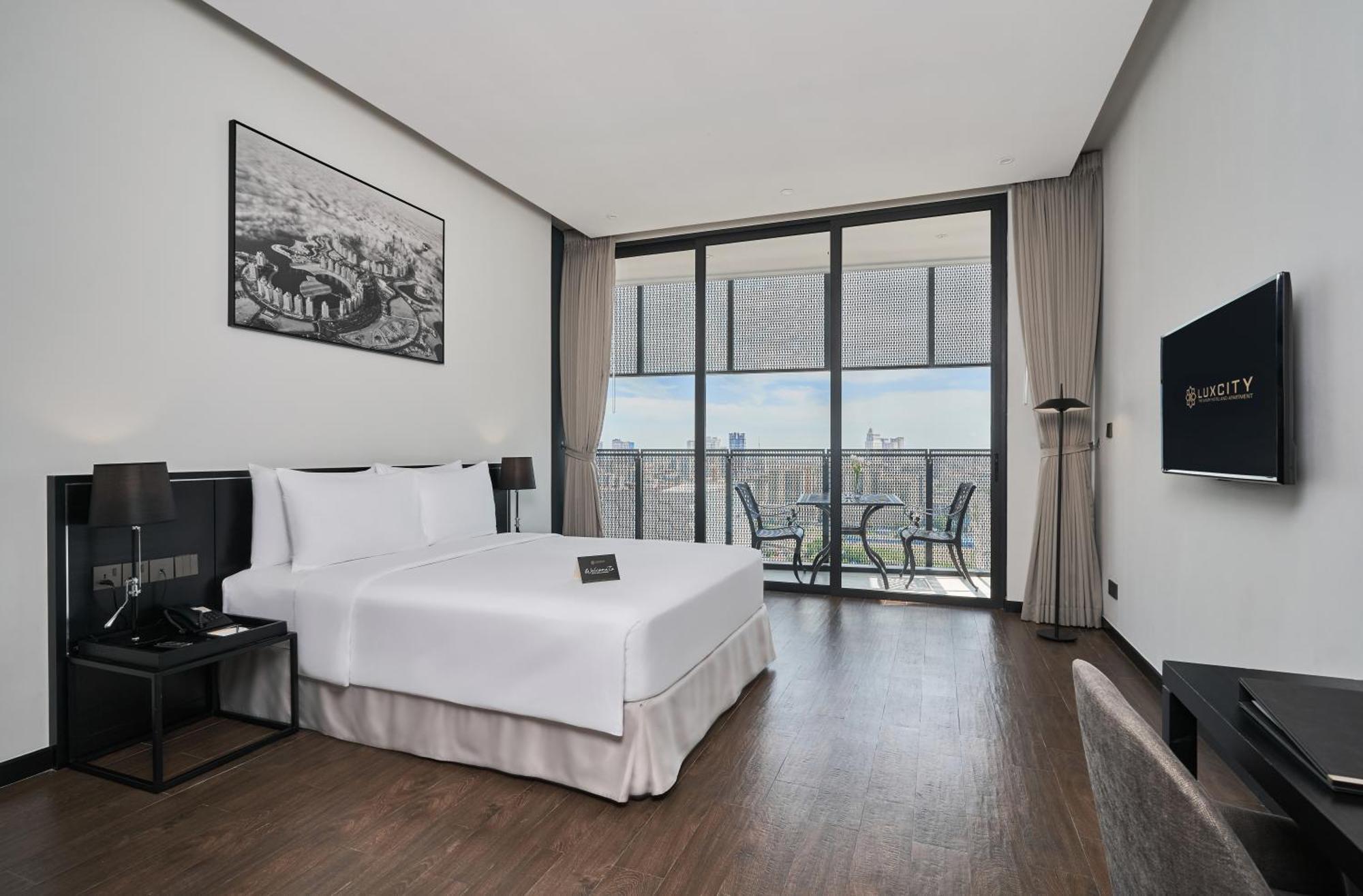 Luxcity Hotel & Apartment Phnom Penh Zewnętrze zdjęcie