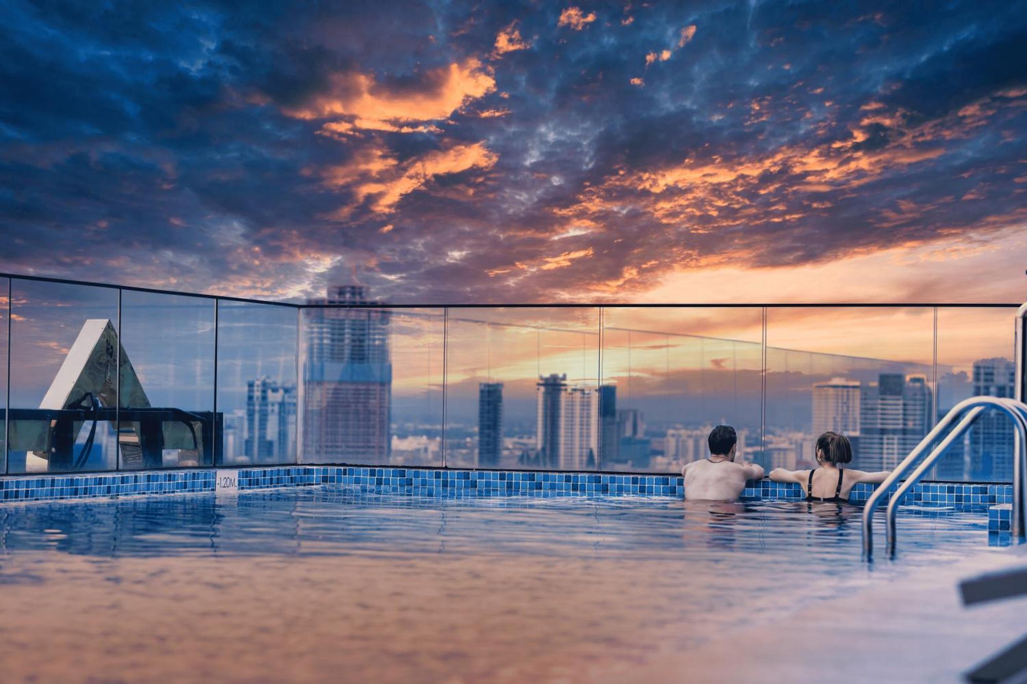 Luxcity Hotel & Apartment Phnom Penh Zewnętrze zdjęcie